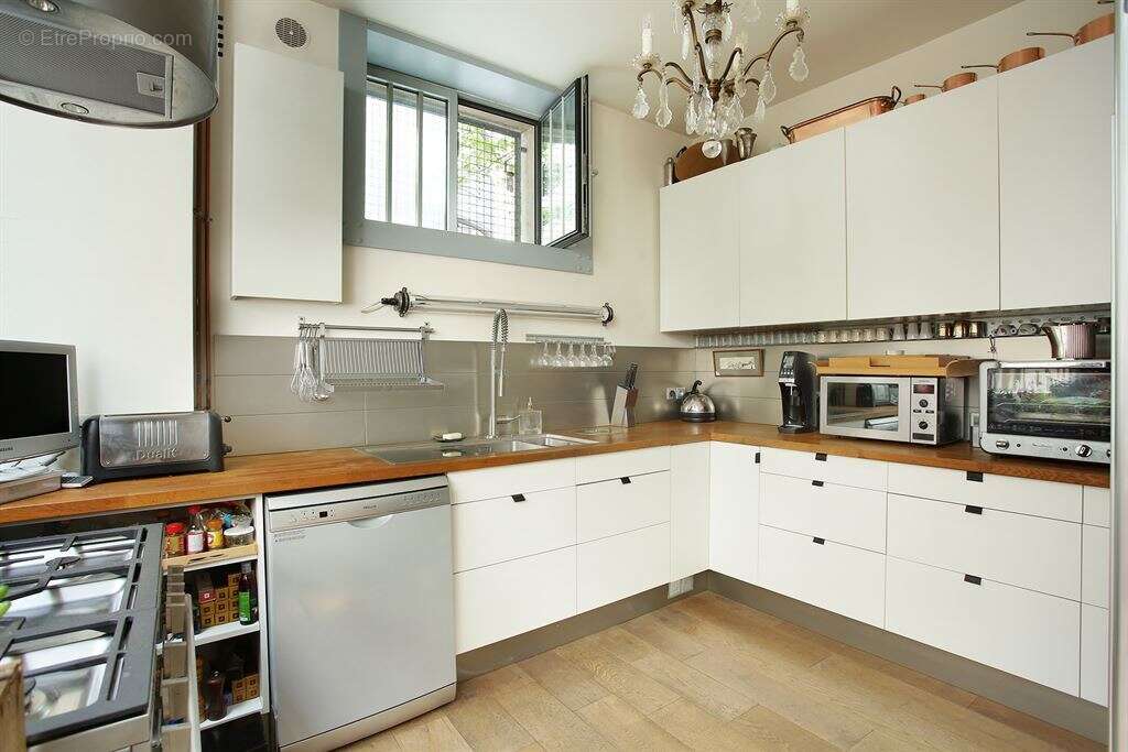 Appartement à PARIS-20E