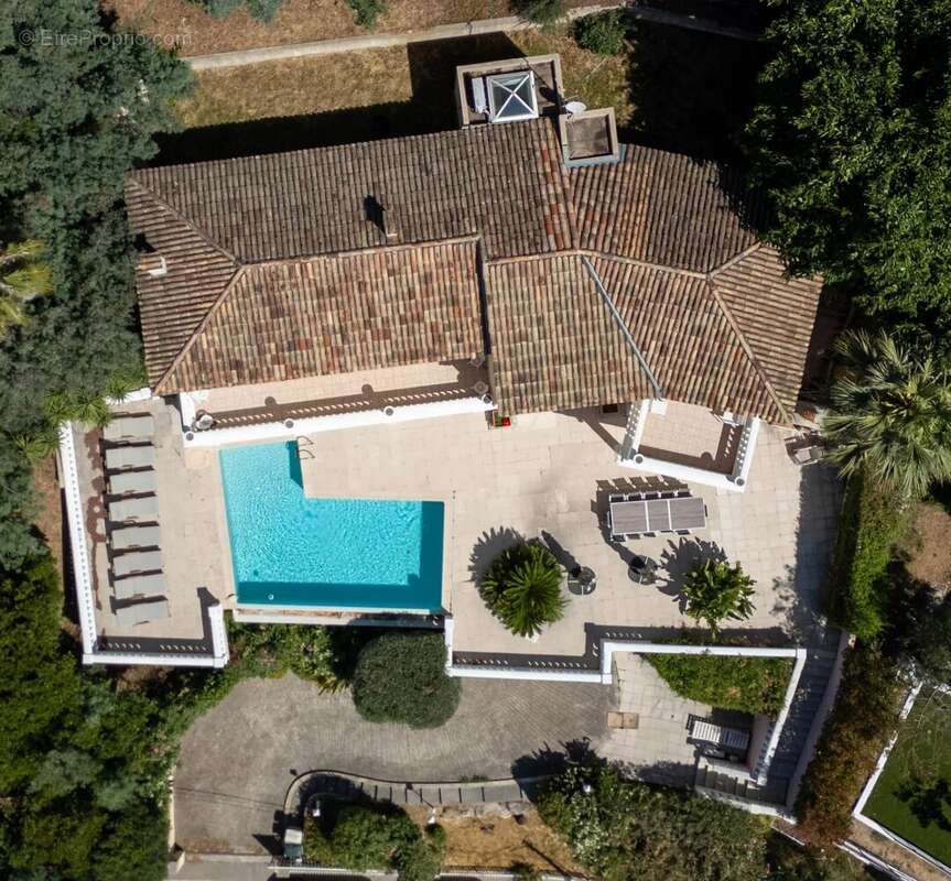 Maison à MANDELIEU-LA-NAPOULE