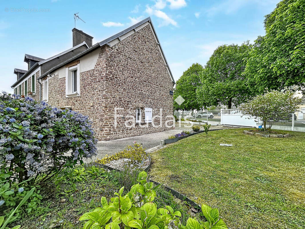 Maison à LESSAY