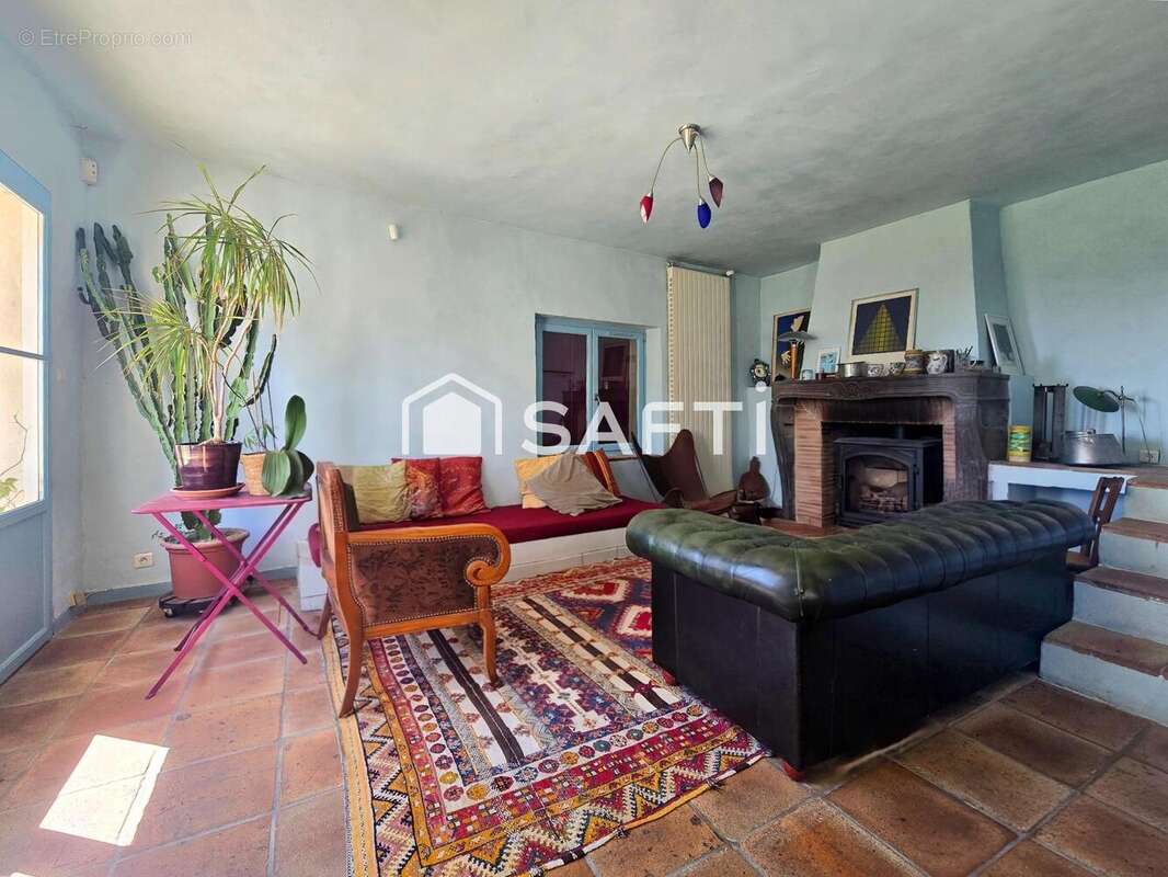 Photo 9 - Maison à LE REVEST-LES-EAUX