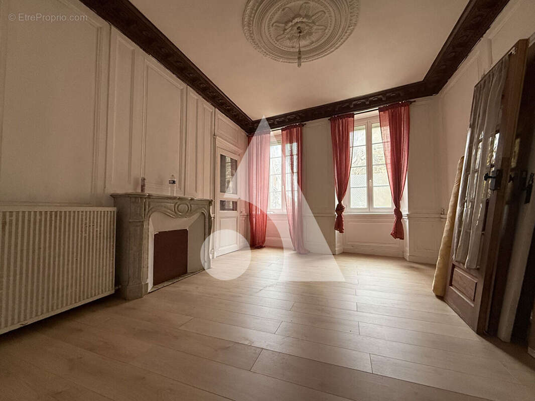 Appartement à LAMBALLE
