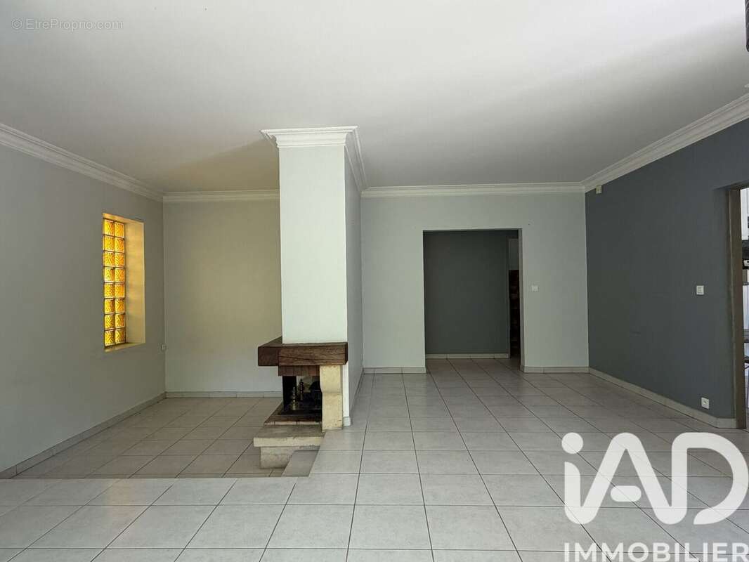Maison 171 m² à Saint-Aubin-De-Medoc  - photo 7