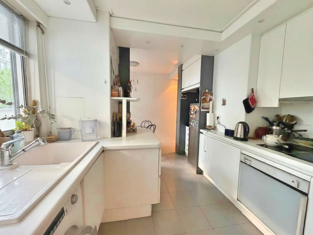 Appartement à PARIS-11E