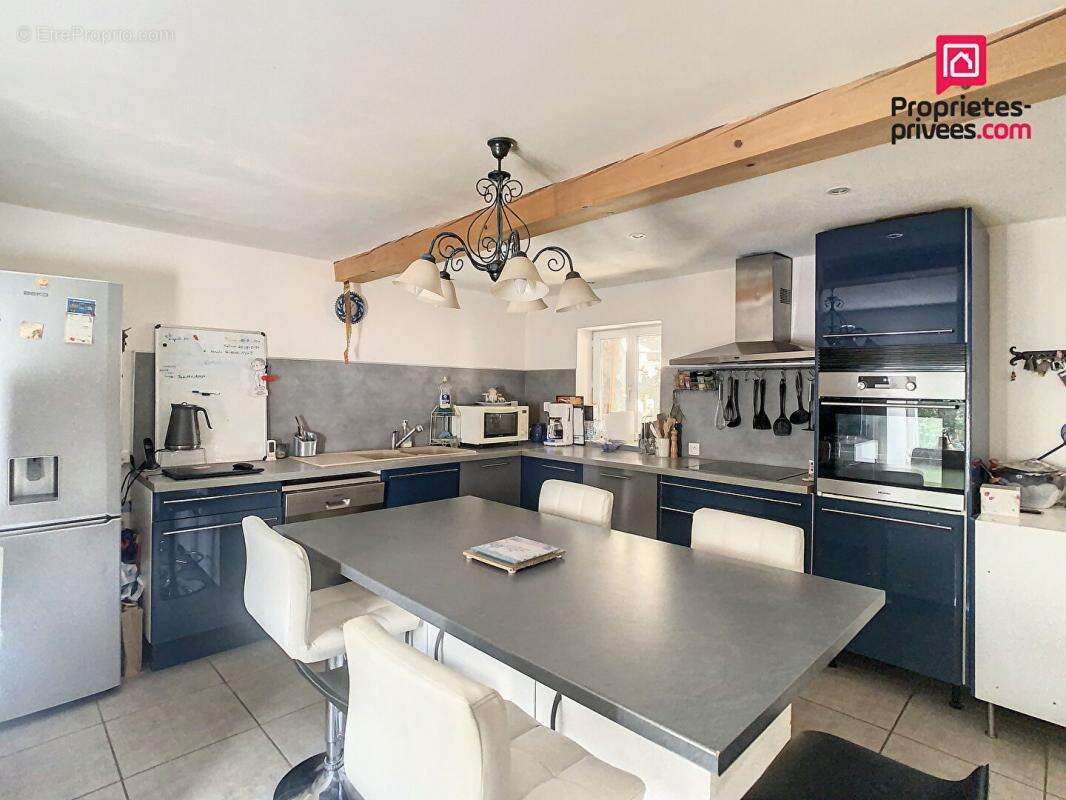 Maison Notre Dame De La Rouviere 9 pièce(s) 140 m2 - photo 2
