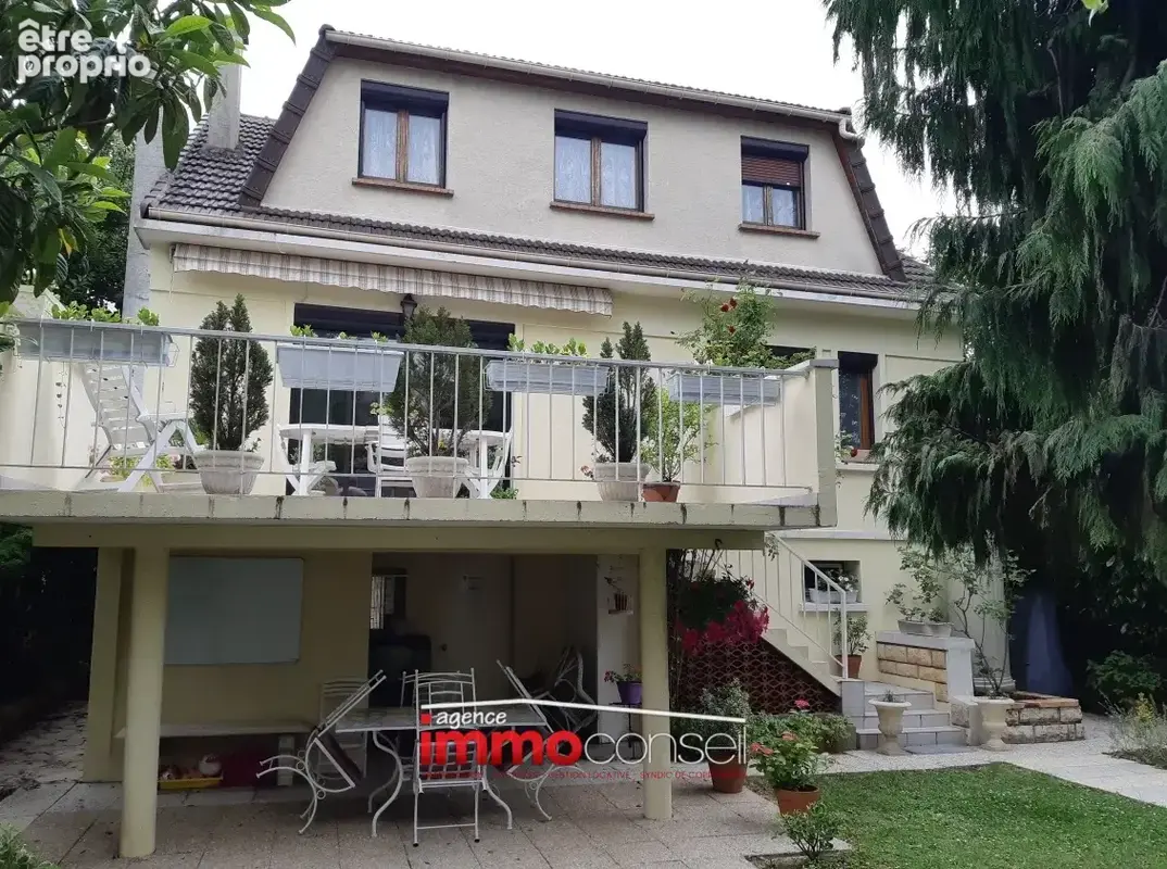 Maison à CHAMPIGNY-SUR-MARNE