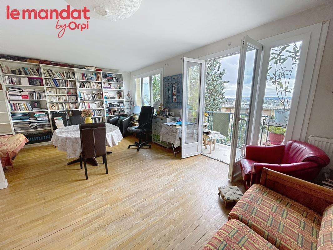 Appartement à MEULAN