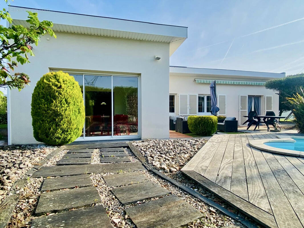 Maison à SAINTE-EULALIE