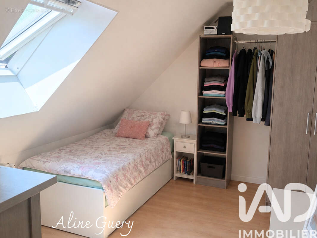 Photo 8 - Maison à ETREPAGNY