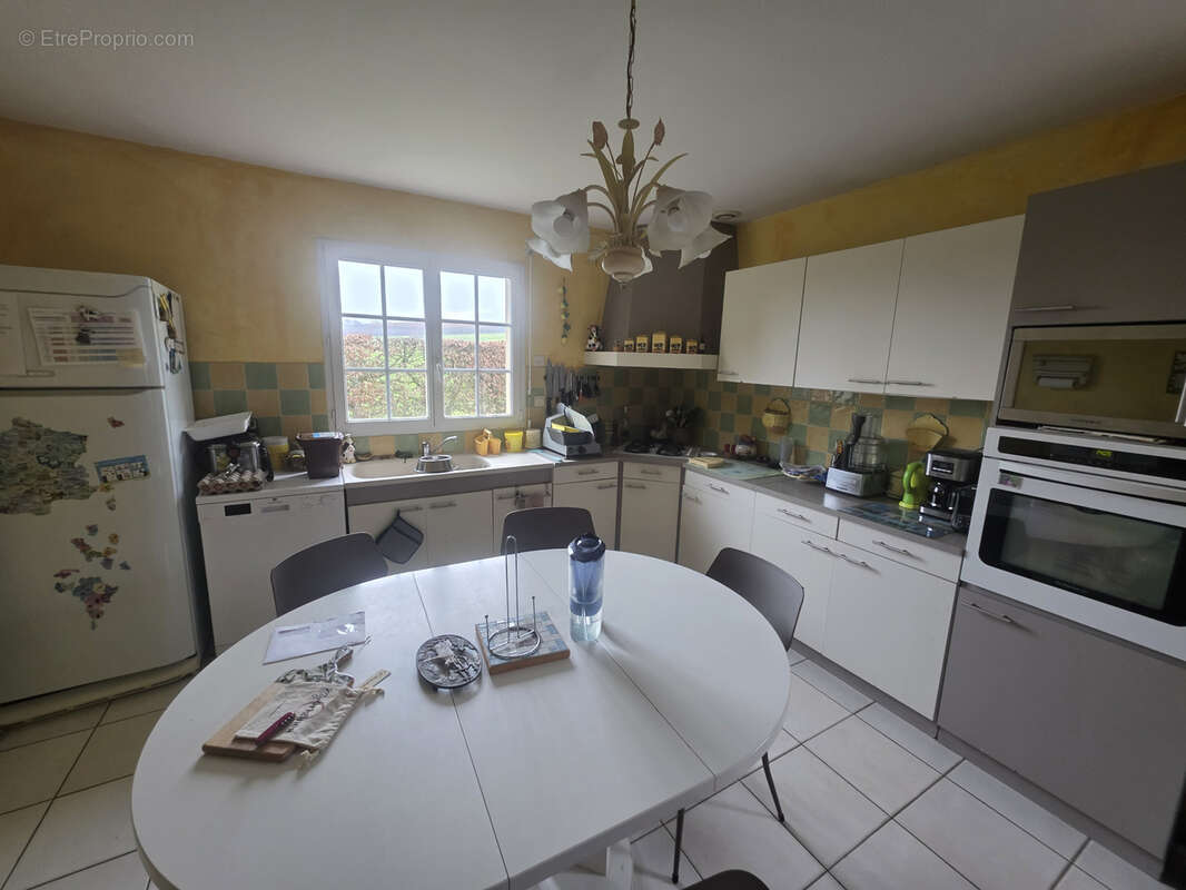 Maison à BAILLY-EN-RIVIERE