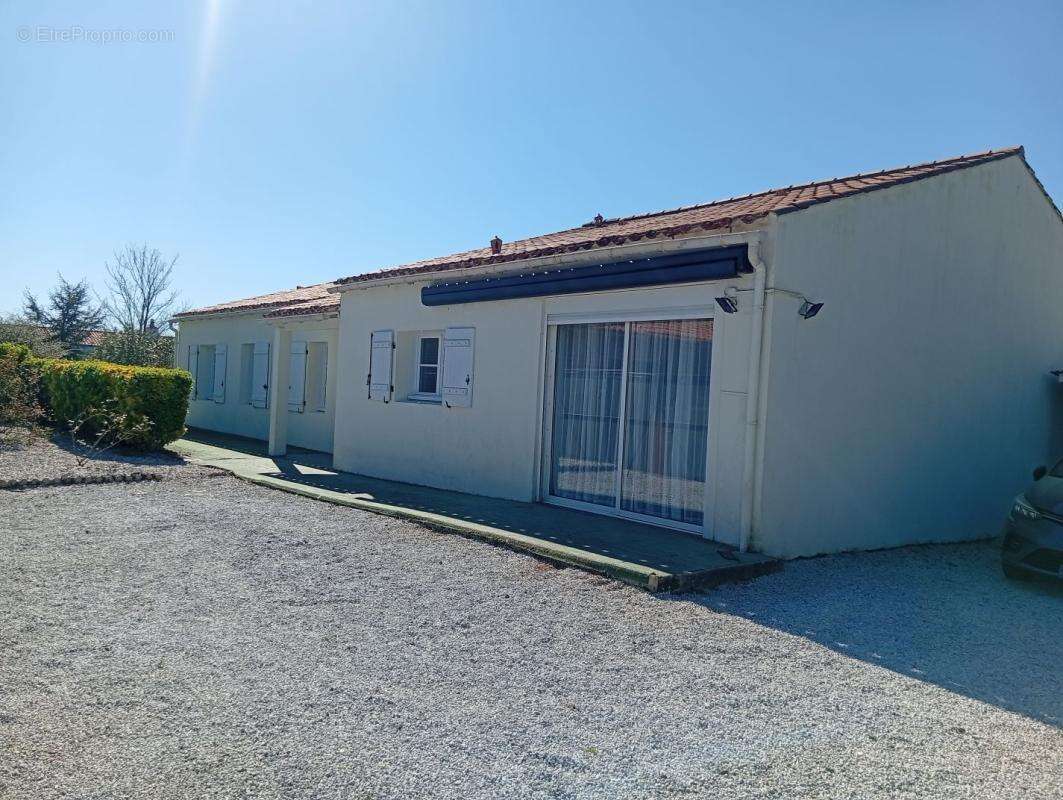 Maison 167 m² à Sainte-Foy  - photo 4