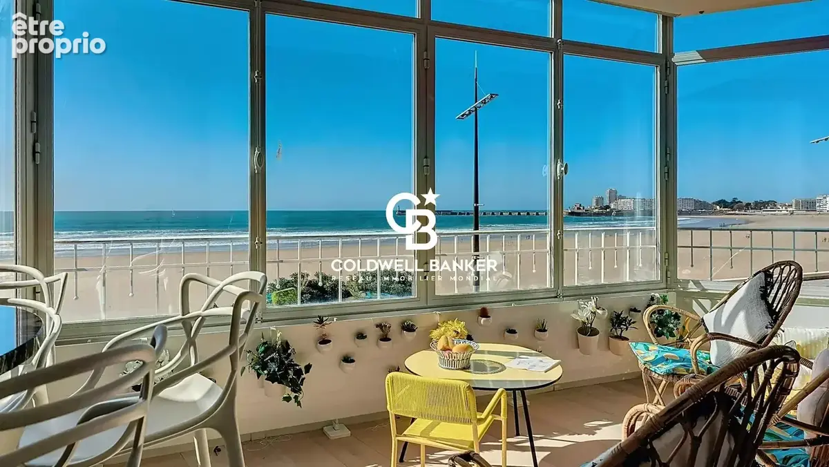 LES SABLES D'OLONNE: La Villa Flore : Signature de l'architecture balnéaire  sur le Remblai. - photo 10