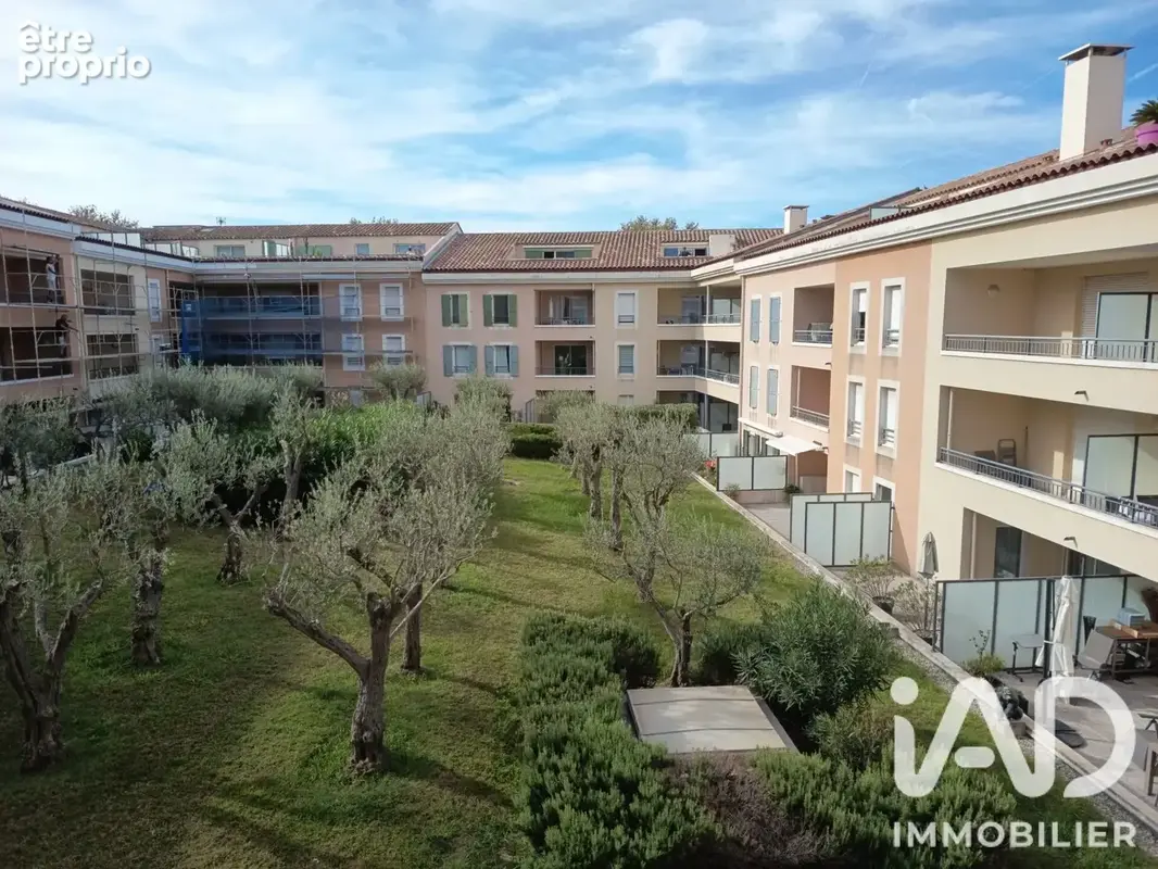 Photo 1 - Appartement à SIX-FOURS-LES-PLAGES