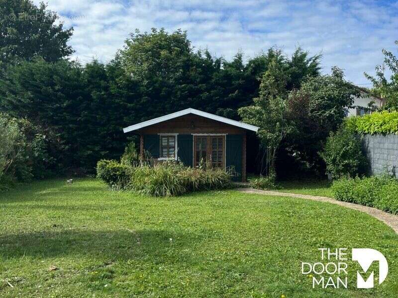 Maison à LIMOURS