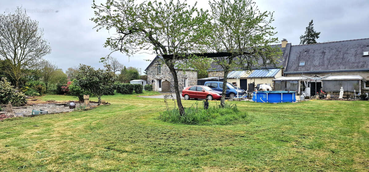 Maison à LA CHAPELLE-GLAIN