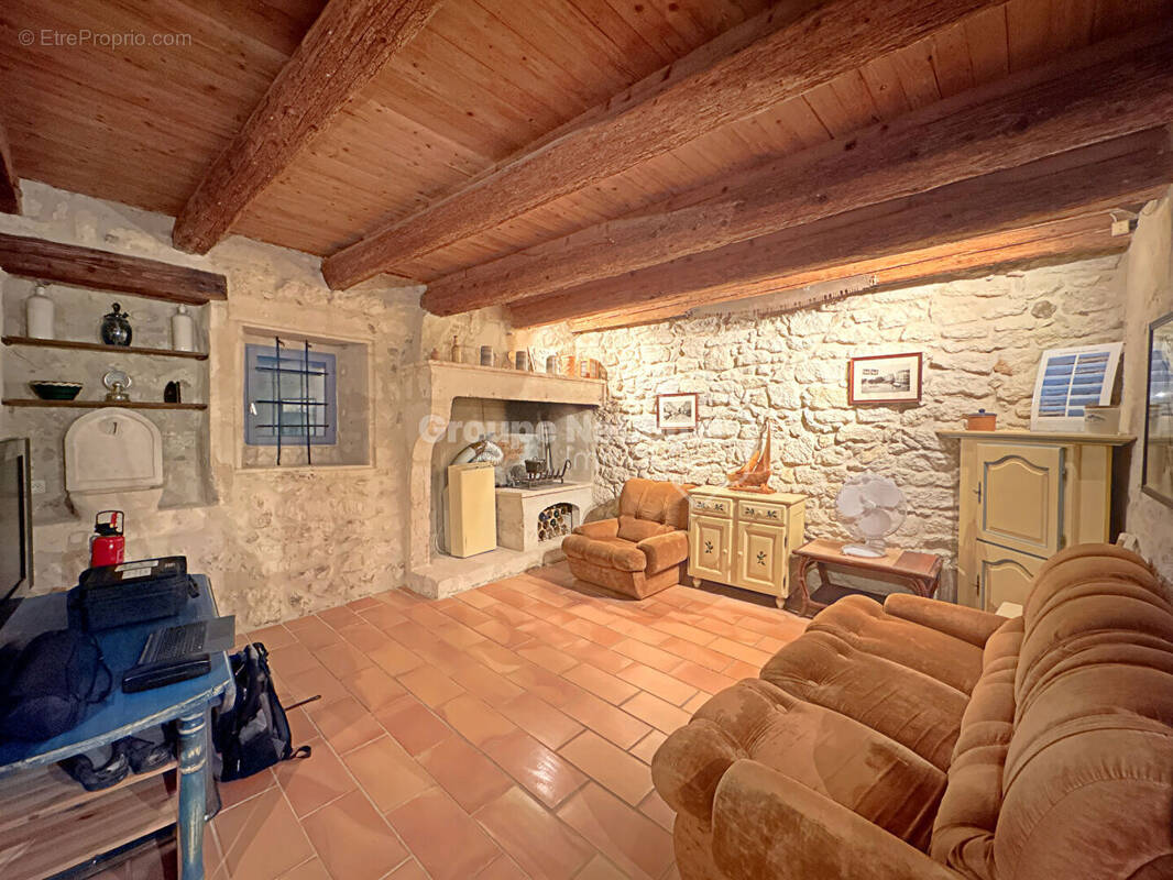 Maison à THEZIERS