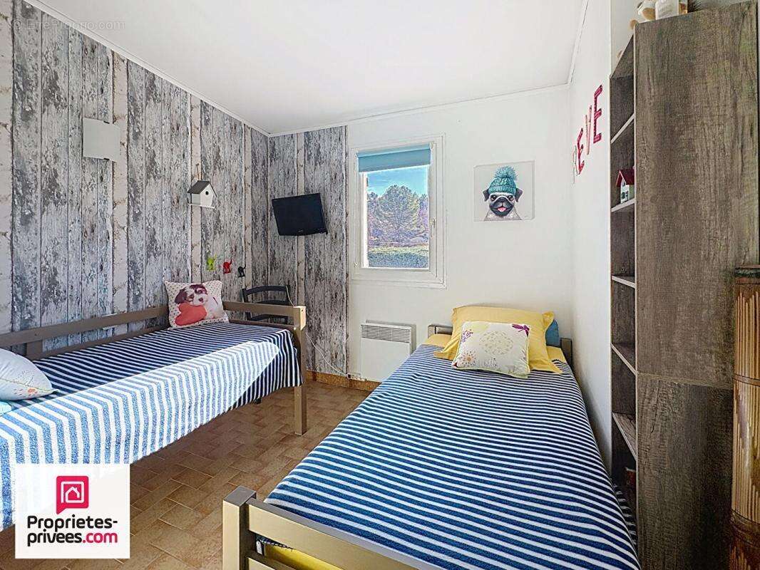 Rians VILLA T4 garage piscine sur 1200 m² - photo 12