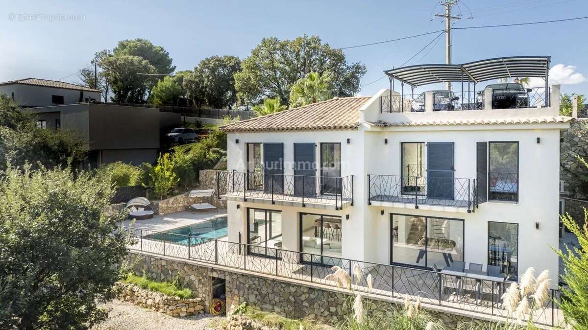Maison à CAGNES-SUR-MER