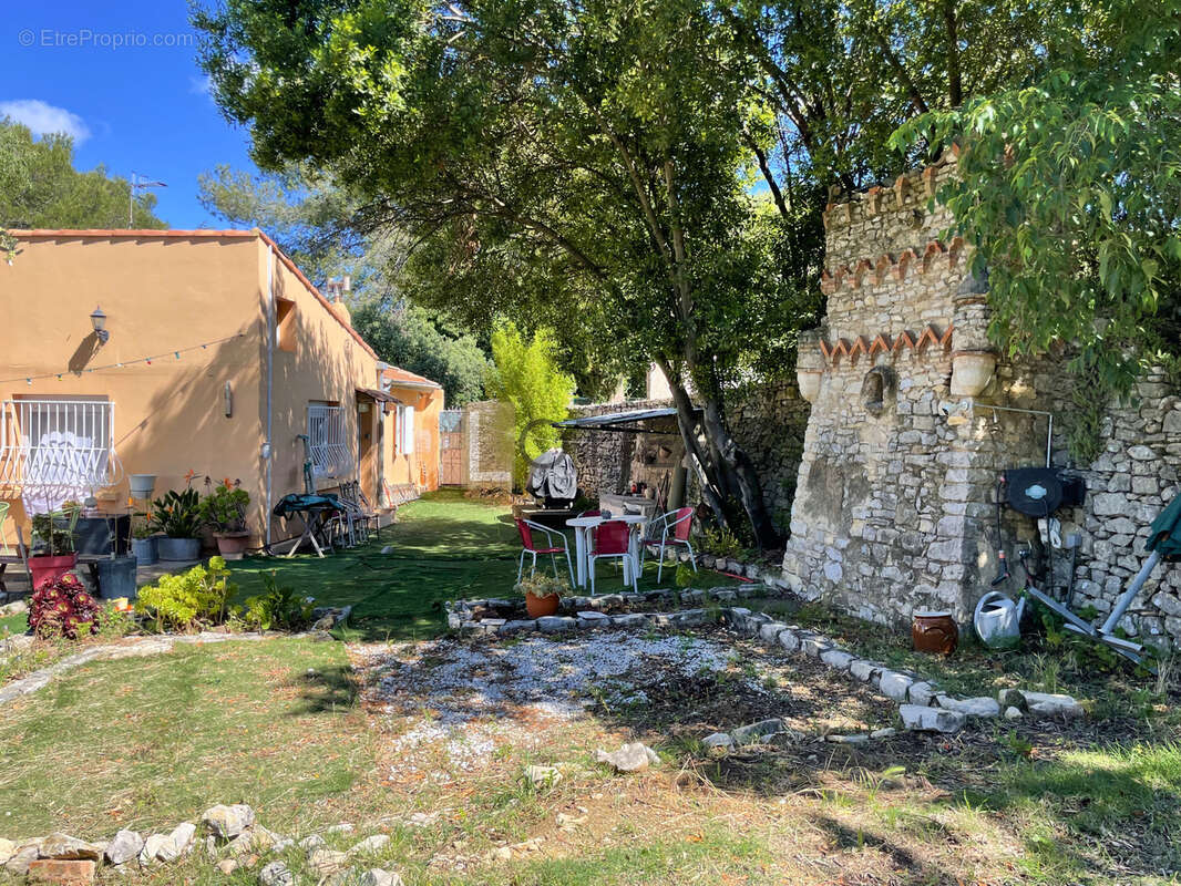 Maison à NIMES