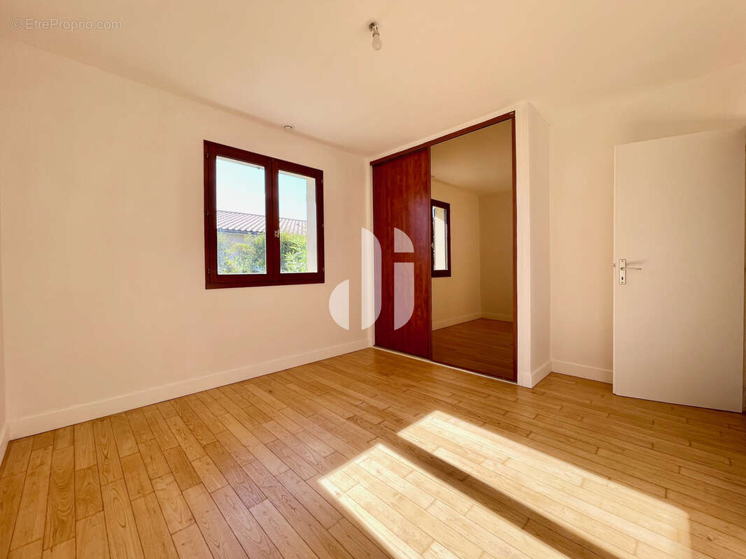 Maison individuelle de plain-pied 4 pièces Villenave-d'Ornon - photo 10