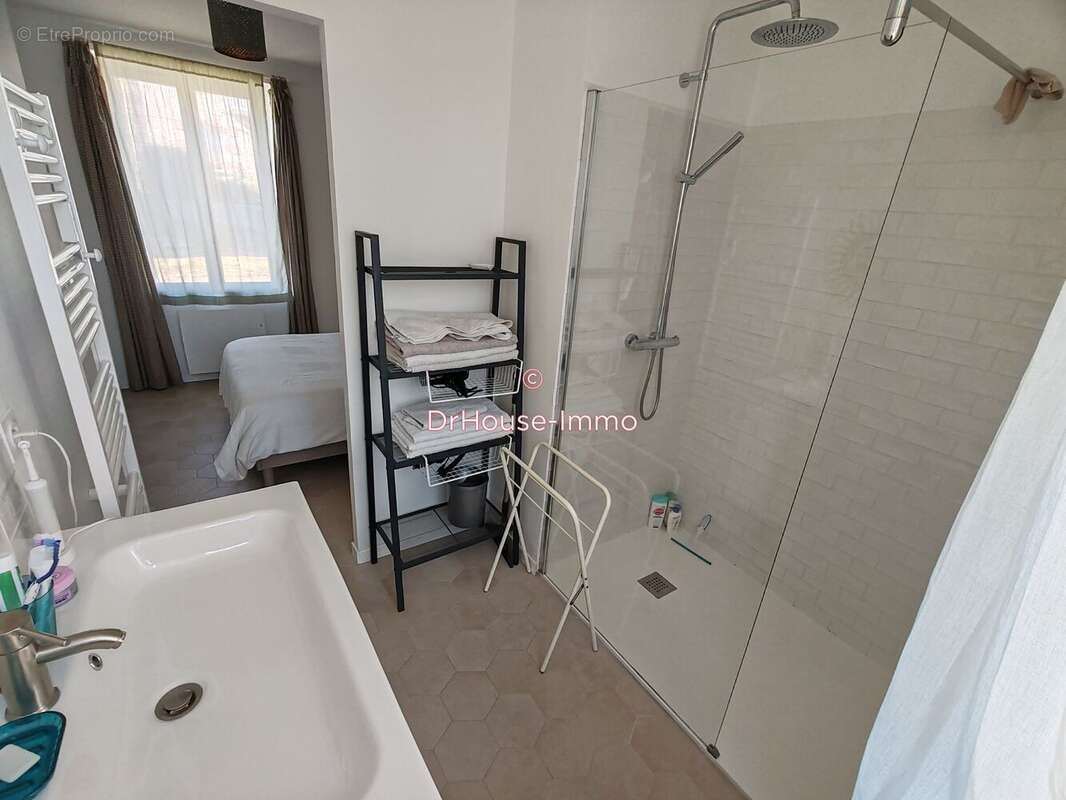 Maison à SAINT-PIERRE-DE-MAILLE