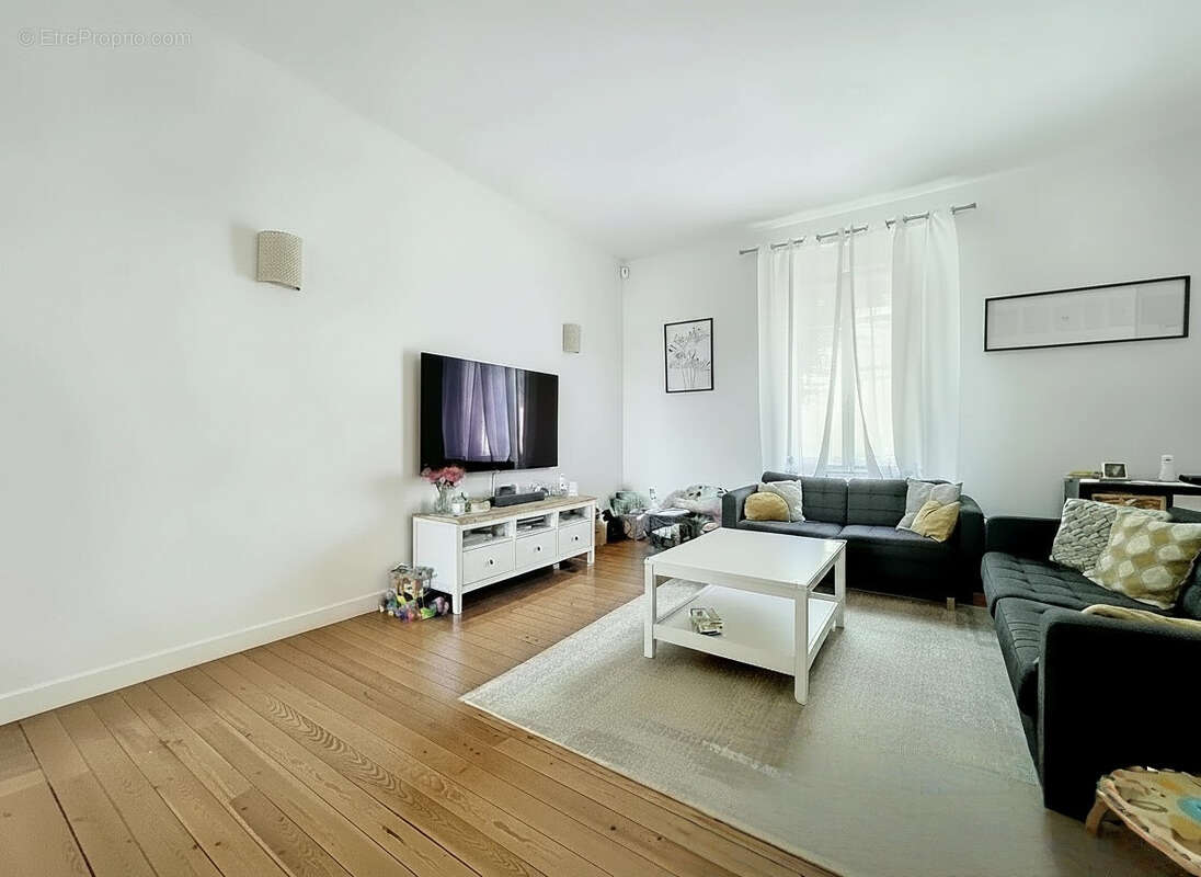 Quartier Republique - Maison 7 pièces 146m2 - photo 3
