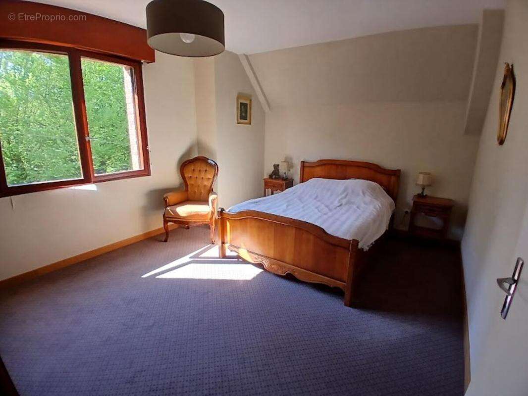 Maison à ESTREE-WAMIN