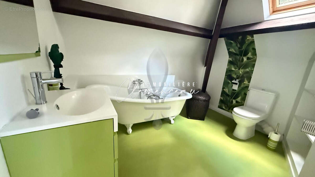 Maison à VERNEUIL-SUR-SEINE