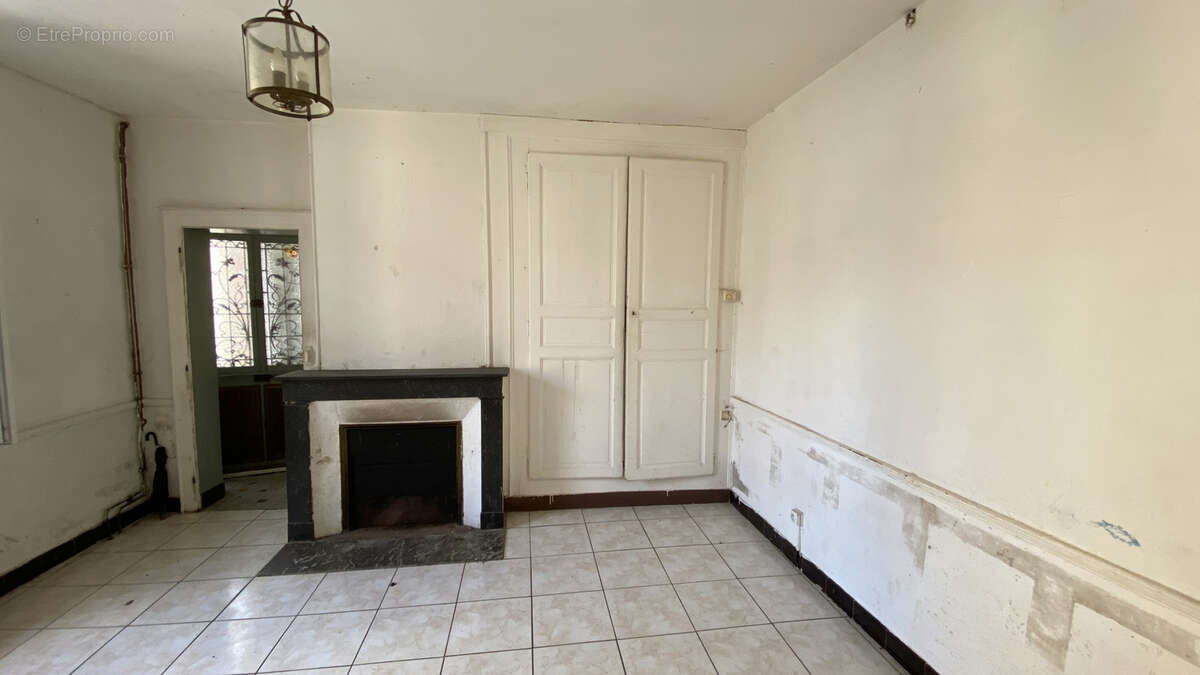 Maison à CHENNEBRUN