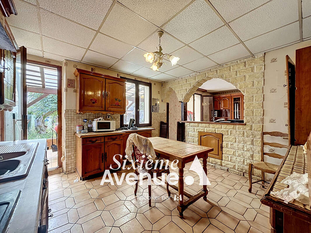 Maison familiale 5 pièces 93.77 m² sur une parcelle de 251 m² - photo 8