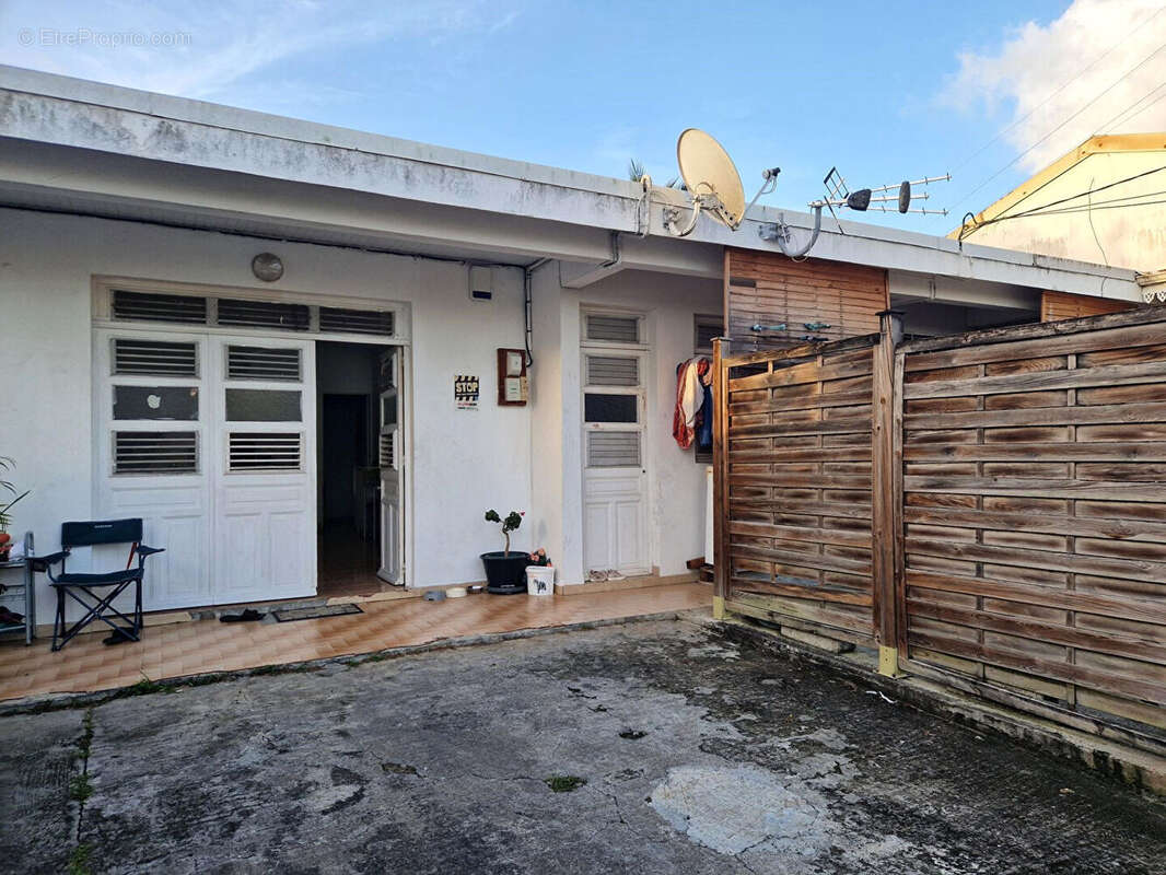 Maison à FORT-DE-FRANCE