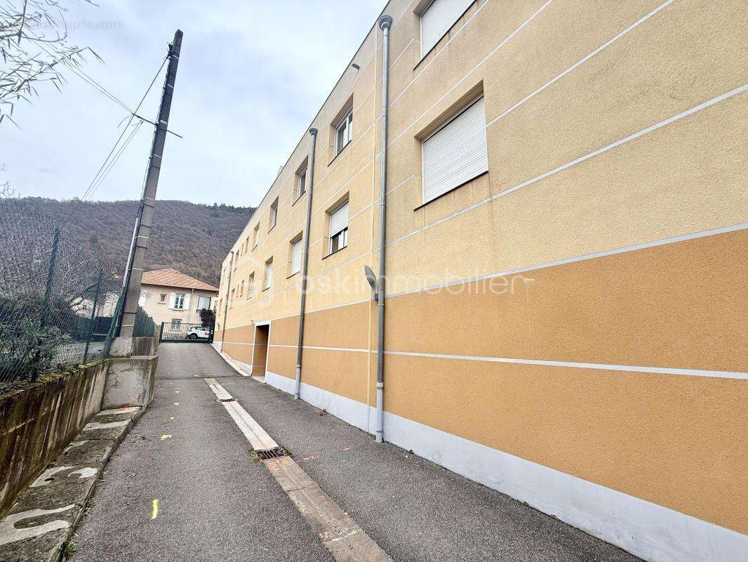 Appartement 3 pièces 66m² avec Balcon, Garage et Cave – Centre-ville de Digne-les-Bains (04) - photo 13