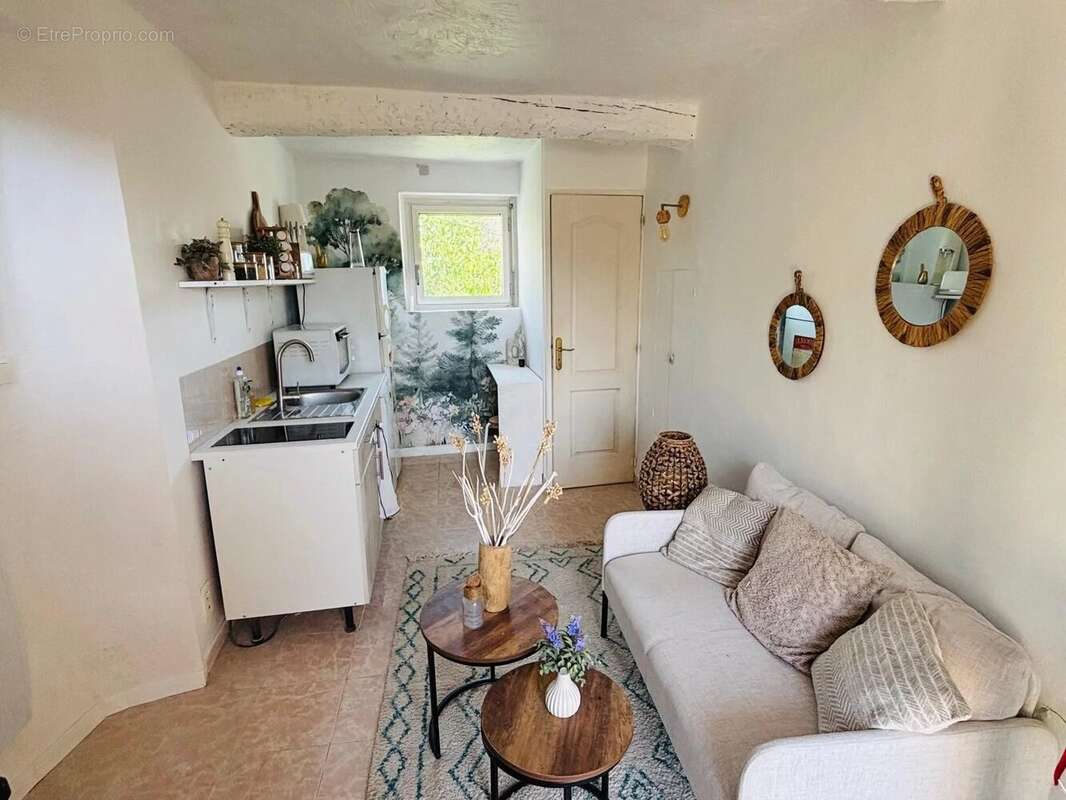 Maison à ROQUEFORT-LES-PINS