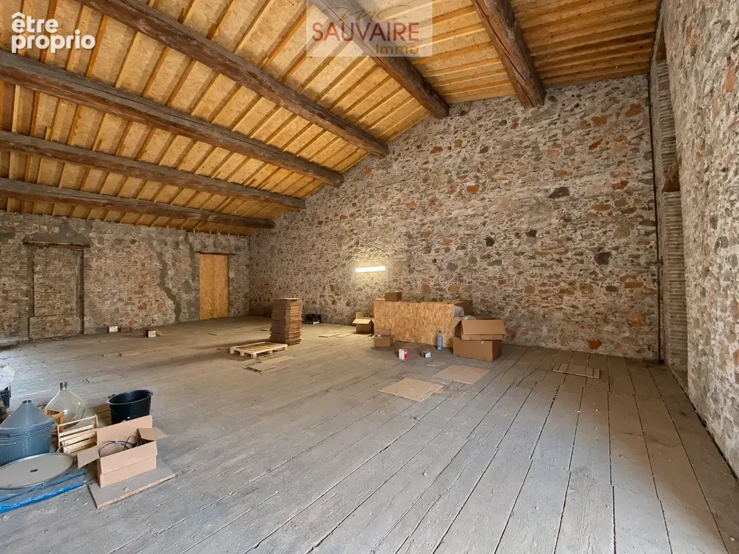 Grange de caractère avec permis de construire pour deux appartements - photo 1
