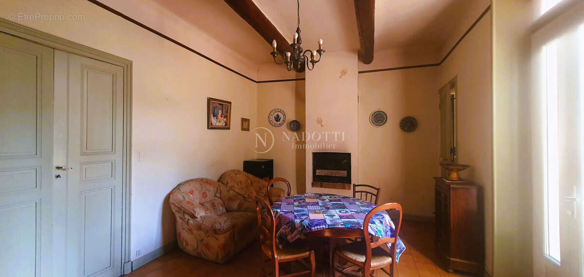 Maison à BEAUMES-DE-VENISE