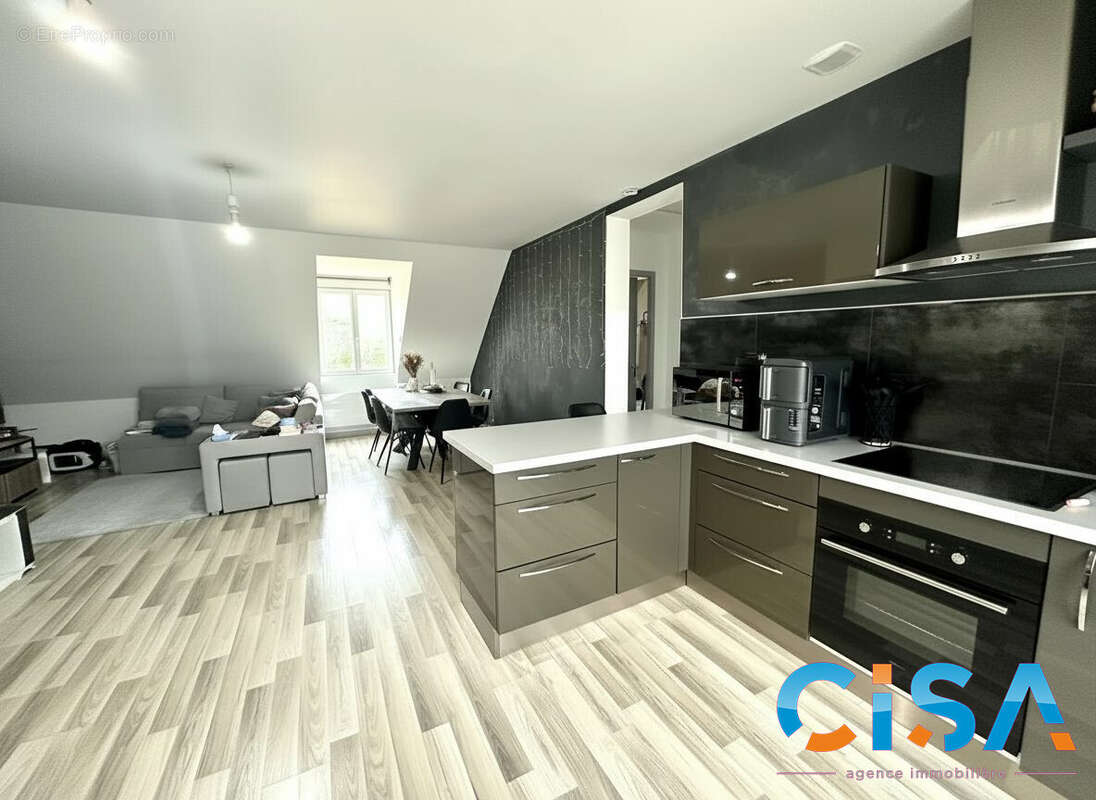 Appartement à SAINTE-GENEVIEVE