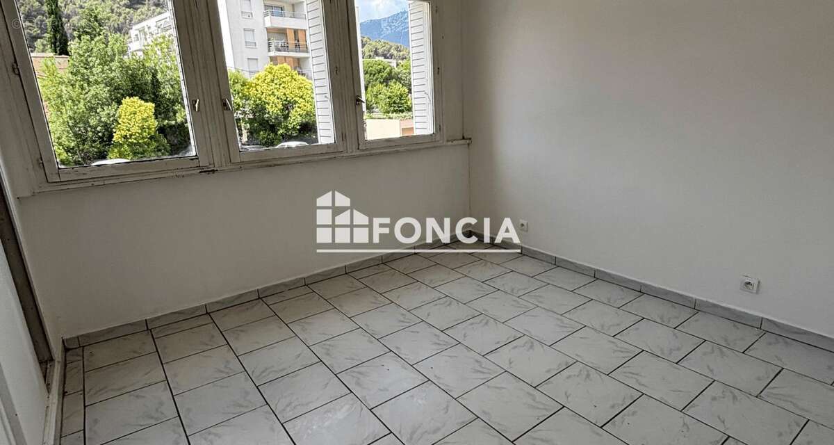 Appartement à LA GARDE