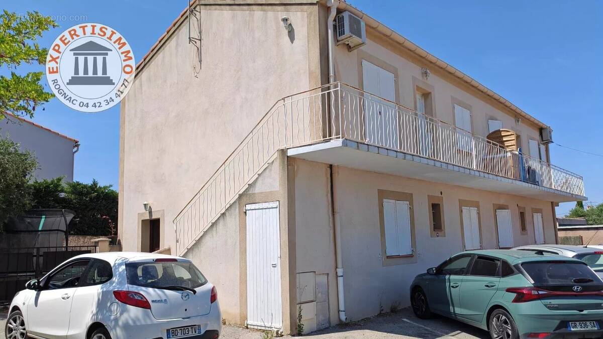Appartement à CHATEAUNEUF-LES-MARTIGUES