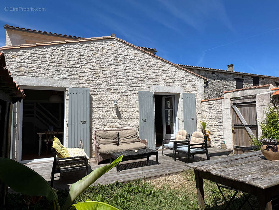 Maison à LA COUARDE-SUR-MER