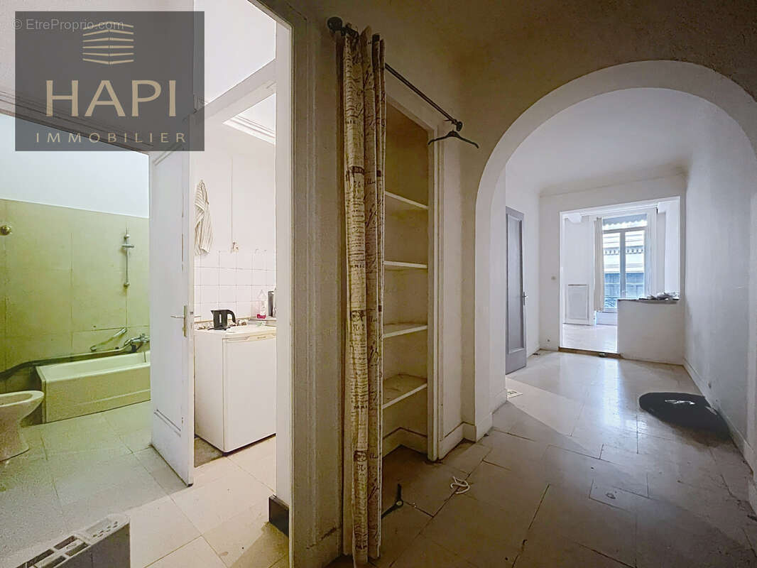 Appartement T2 58m2 plein centre ville - photo 6