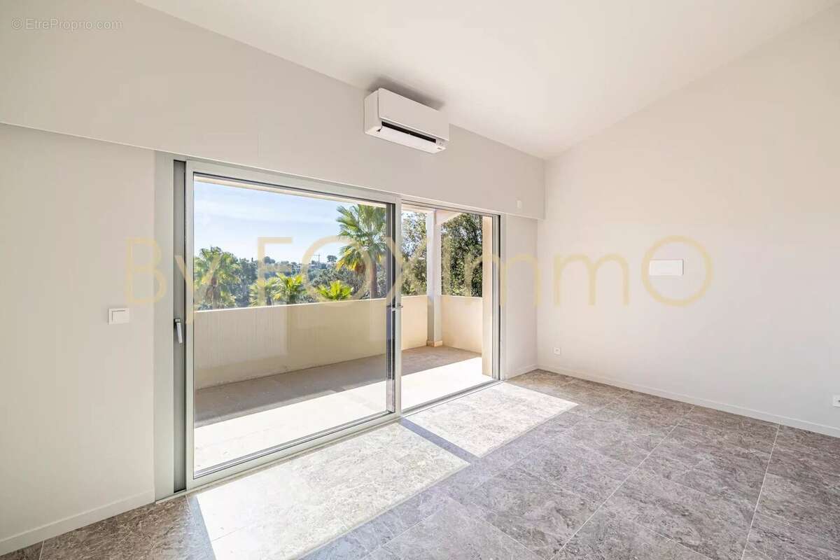 Maison à CAGNES-SUR-MER