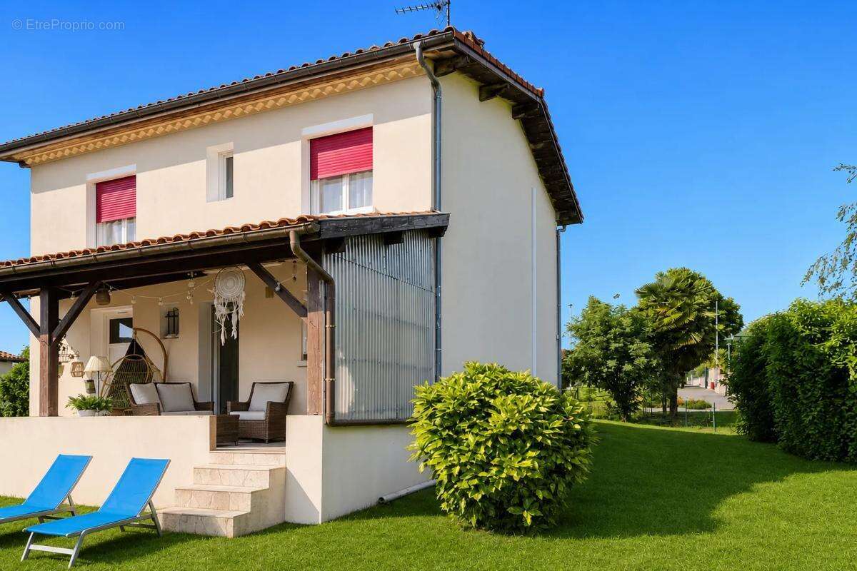 Maison à BIRON