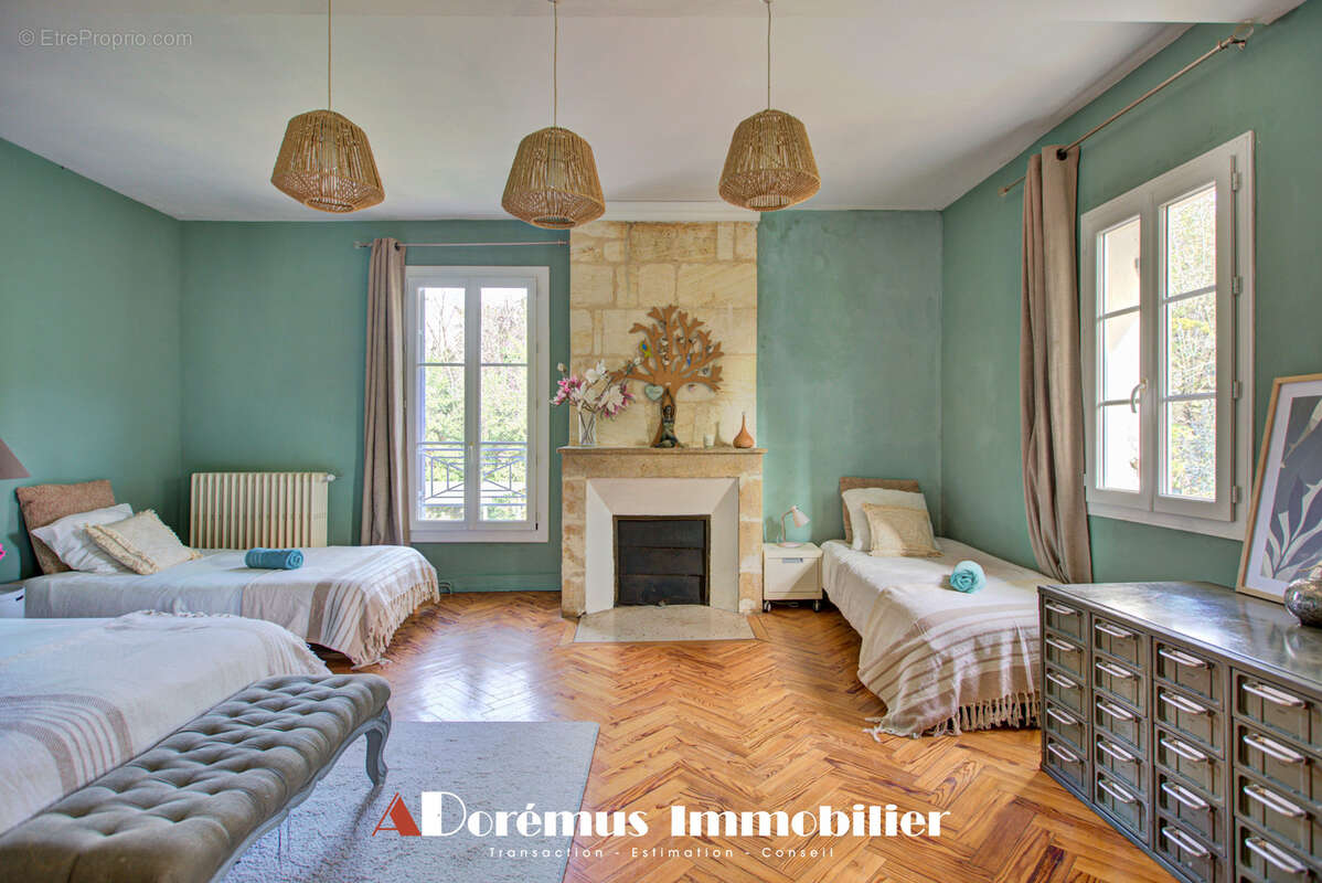 Maison à CARIGNAN-DE-BORDEAUX