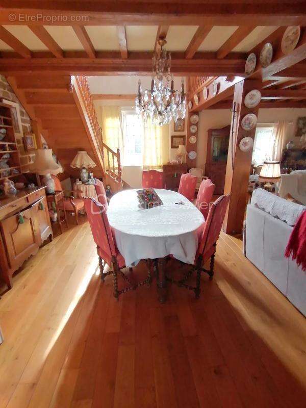 Maison à SAINT-SAUVEUR-LA-POMMERAYE