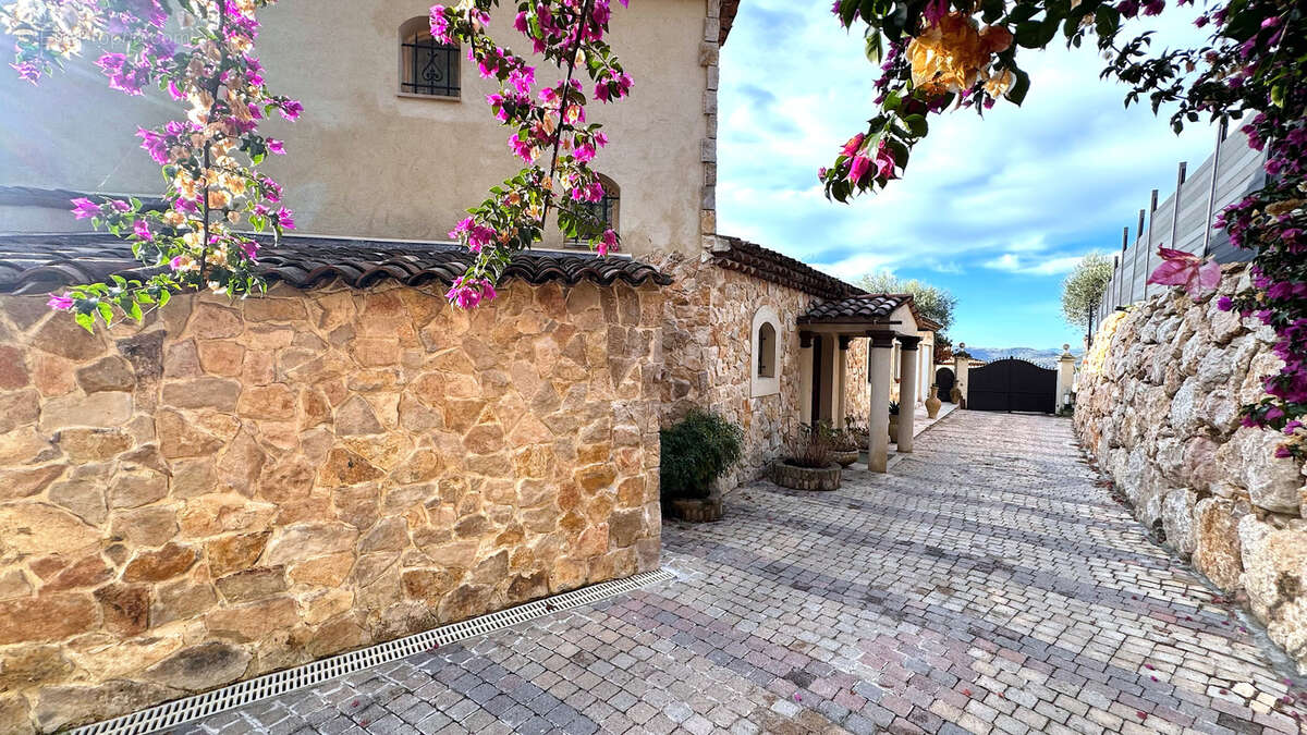 Maison à CAGNES-SUR-MER