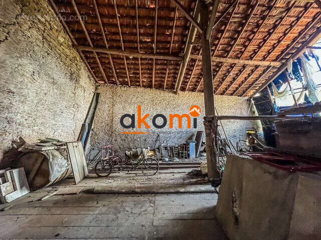 Maison à VATHIMENIL