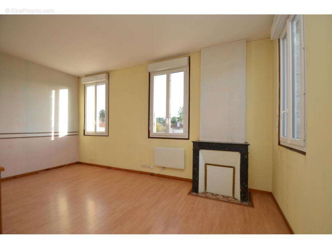 Appartement à MOULIN-NEUF