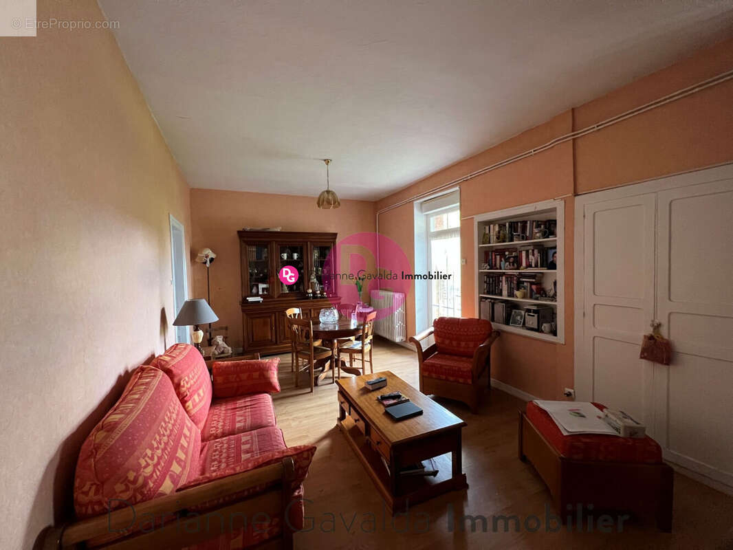Appartement à DECAZEVILLE