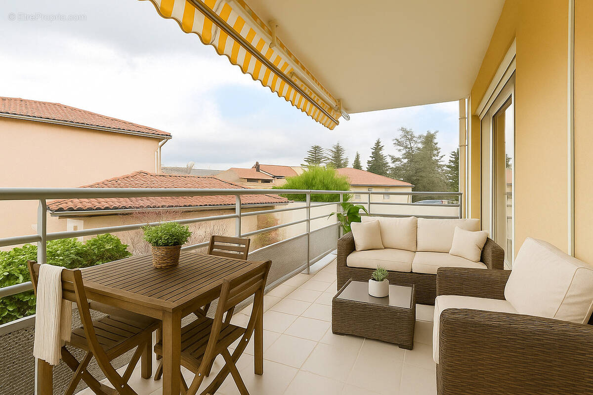 Appartement à GREZIEU-LA-VARENNE