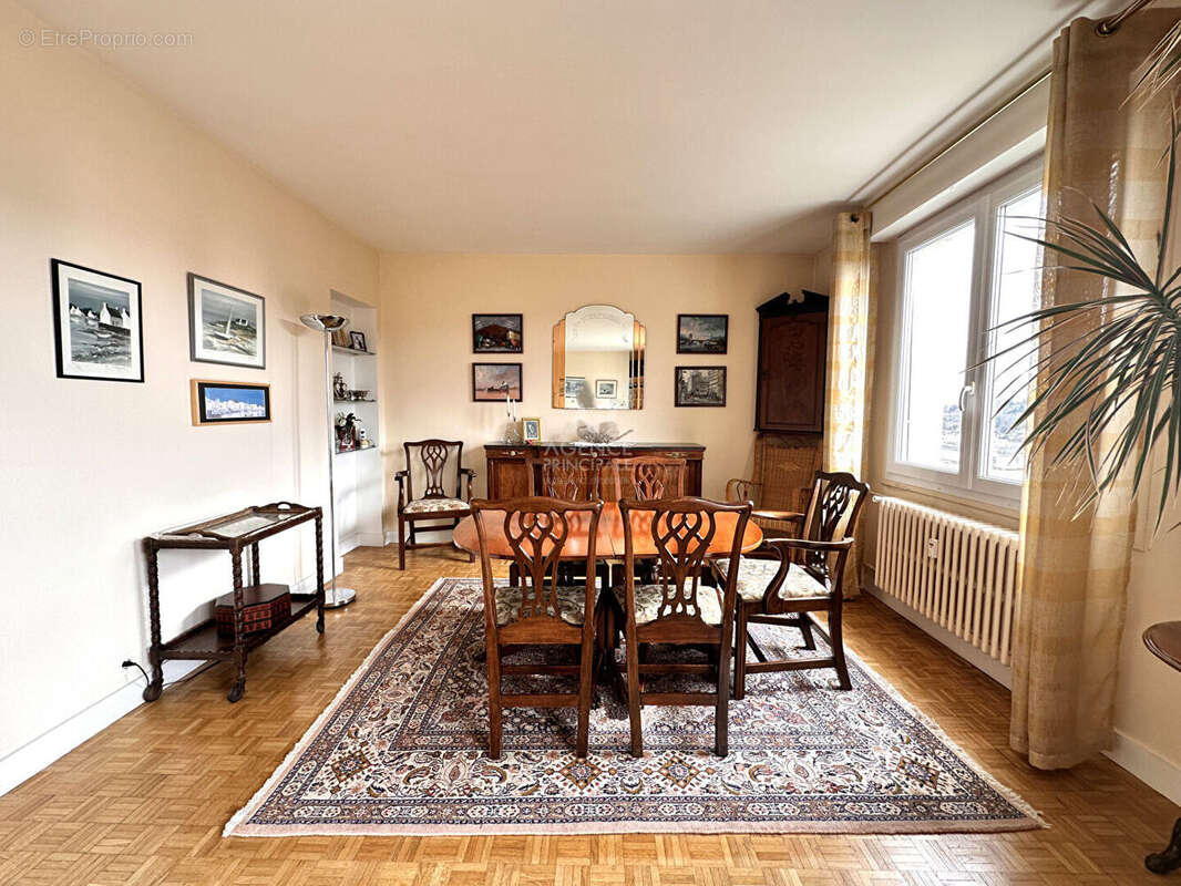 Appartement à SEVRES