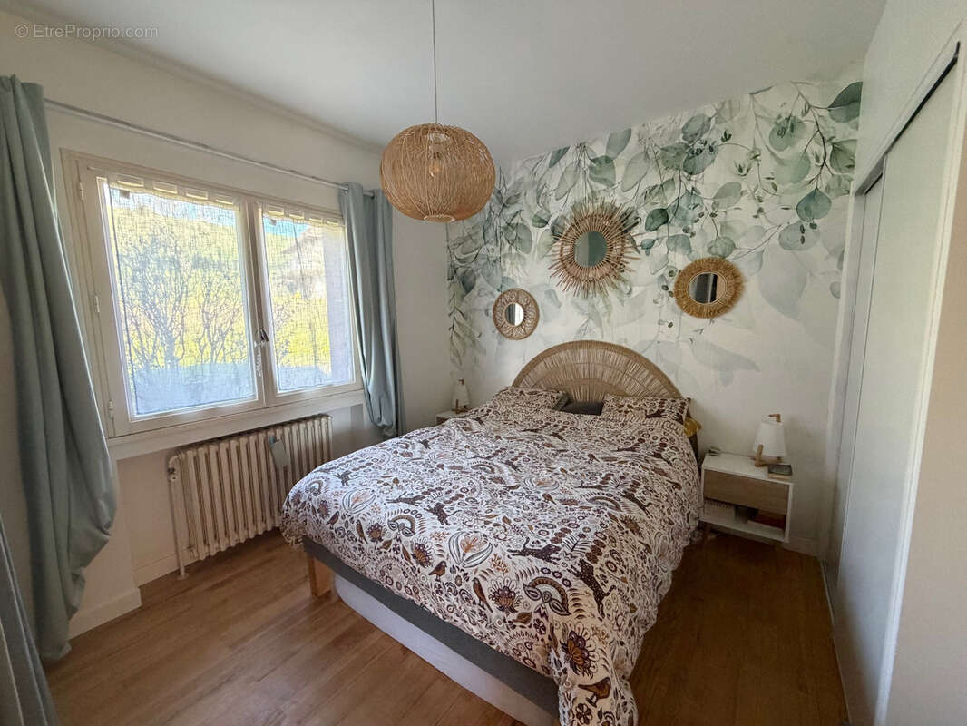 Maison à NIVOLAS-VERMELLE